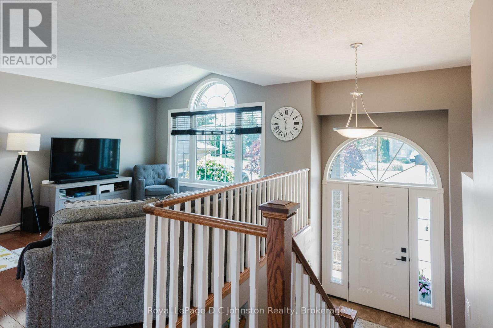 497 Buckby Lane, Saugeen Shores, Ontario  N0H 2C1 - Photo 10 - X12305517