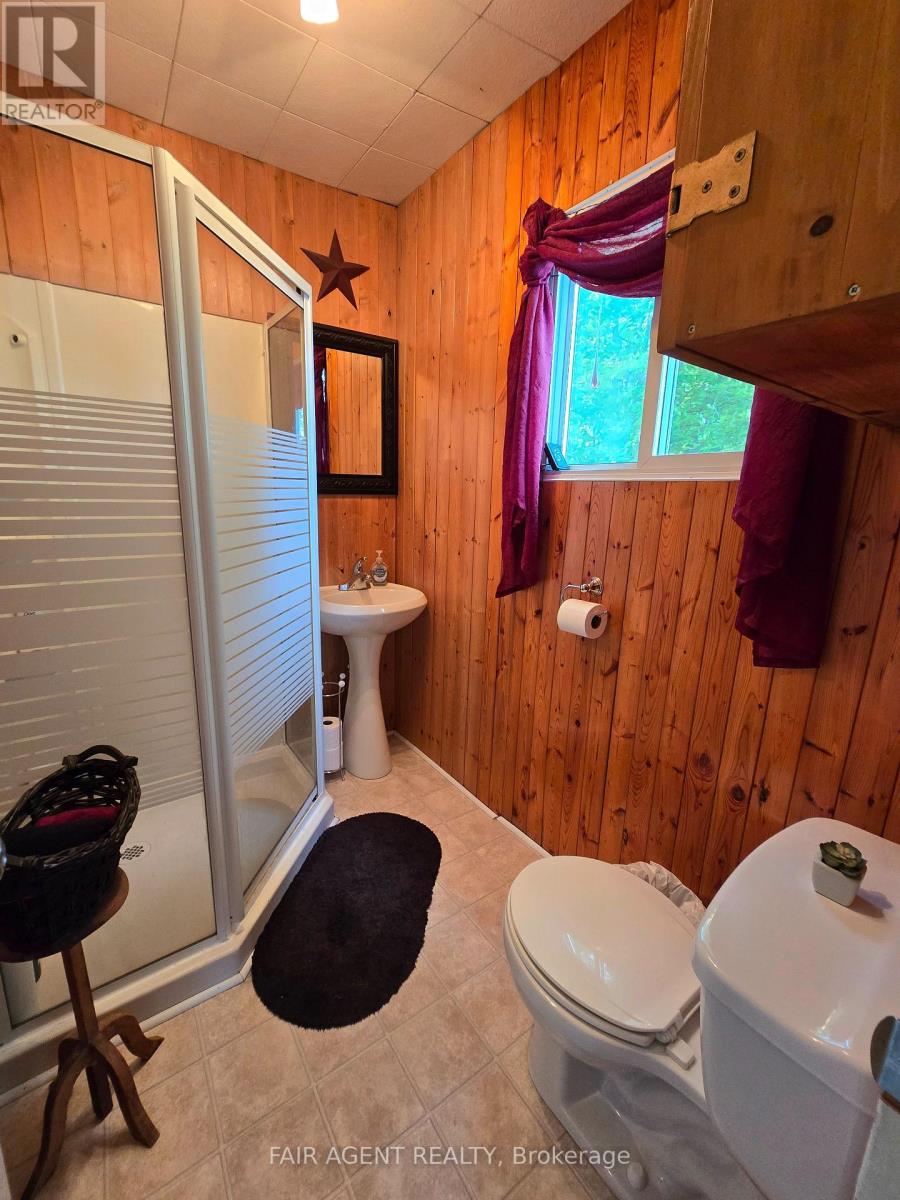 510 Cherie Hill Lane, Tay Valley, Ontario  K7H 3C7 - Photo 16 - X12353775