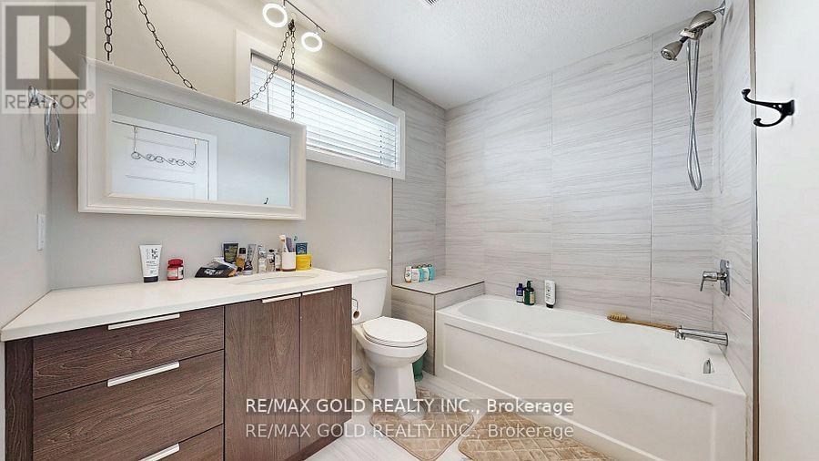 997 West Village Square, London North, Ontario  N6H 0J7 - Photo 22 - X12353751