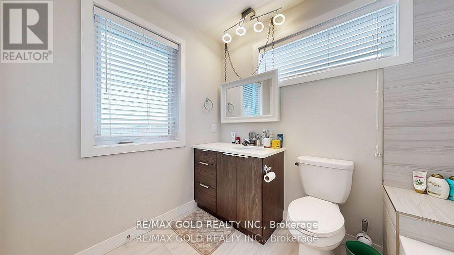 997 West Village Square, London North, Ontario  N6H 0J7 - Photo 23 - X12353751