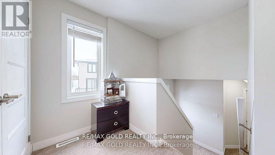 997 West Village Square, London North, Ontario  N6H 0J7 - Photo 26 - X12353751