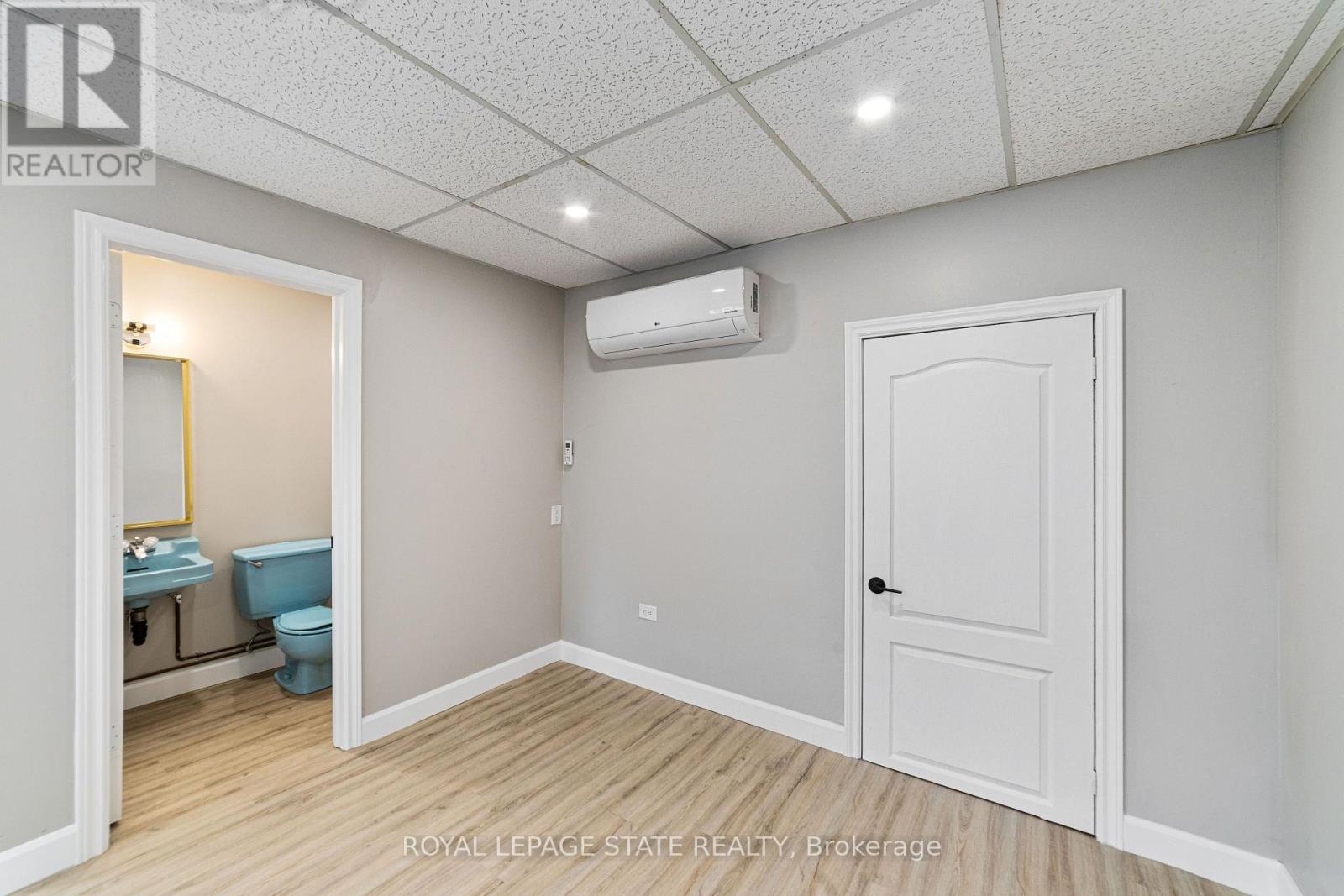 3 - 19 Main Street S, Hamilton, Ontario  L0R 2H0 - Photo 8 - X12353759