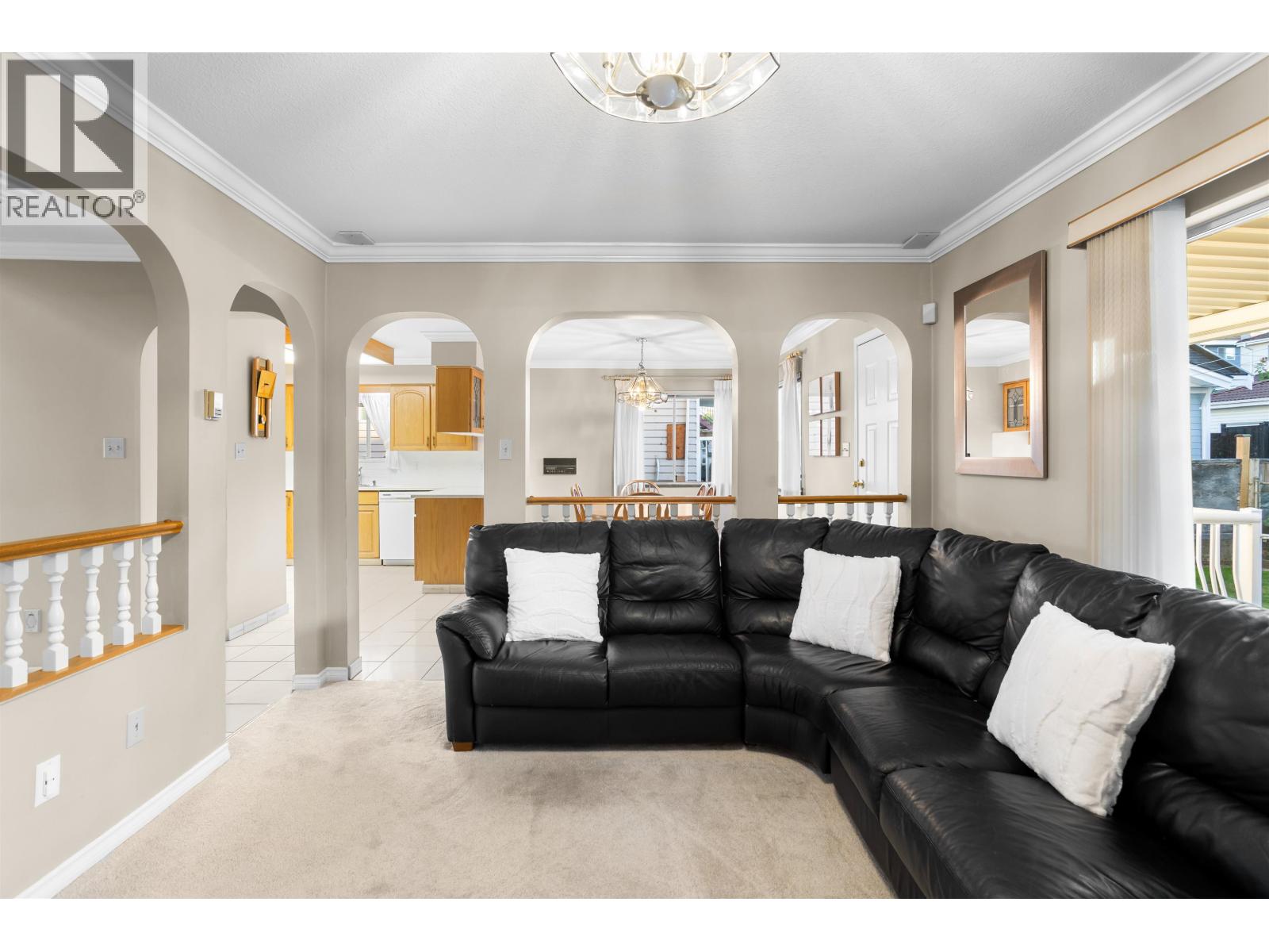 Property at 5455 CHAMBERS STREET image 4