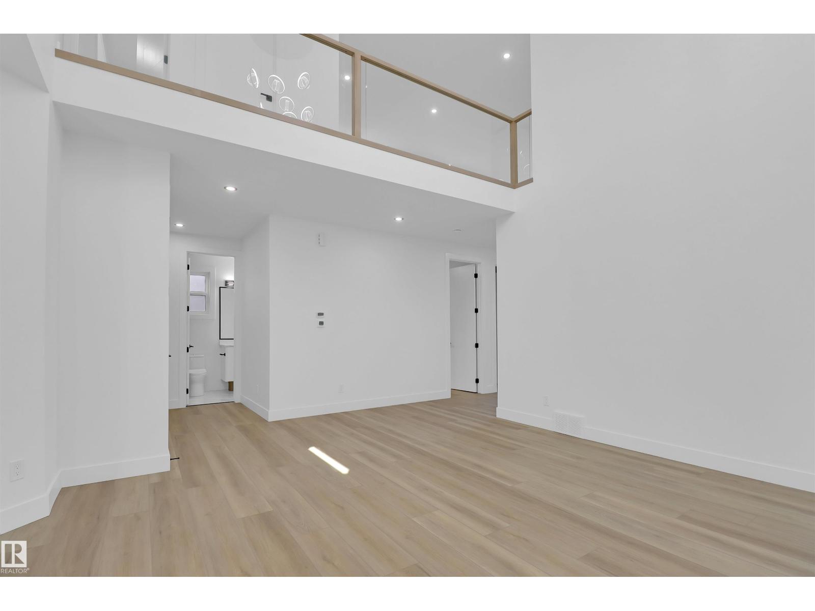 Property at 15043 15 ST NW image 3