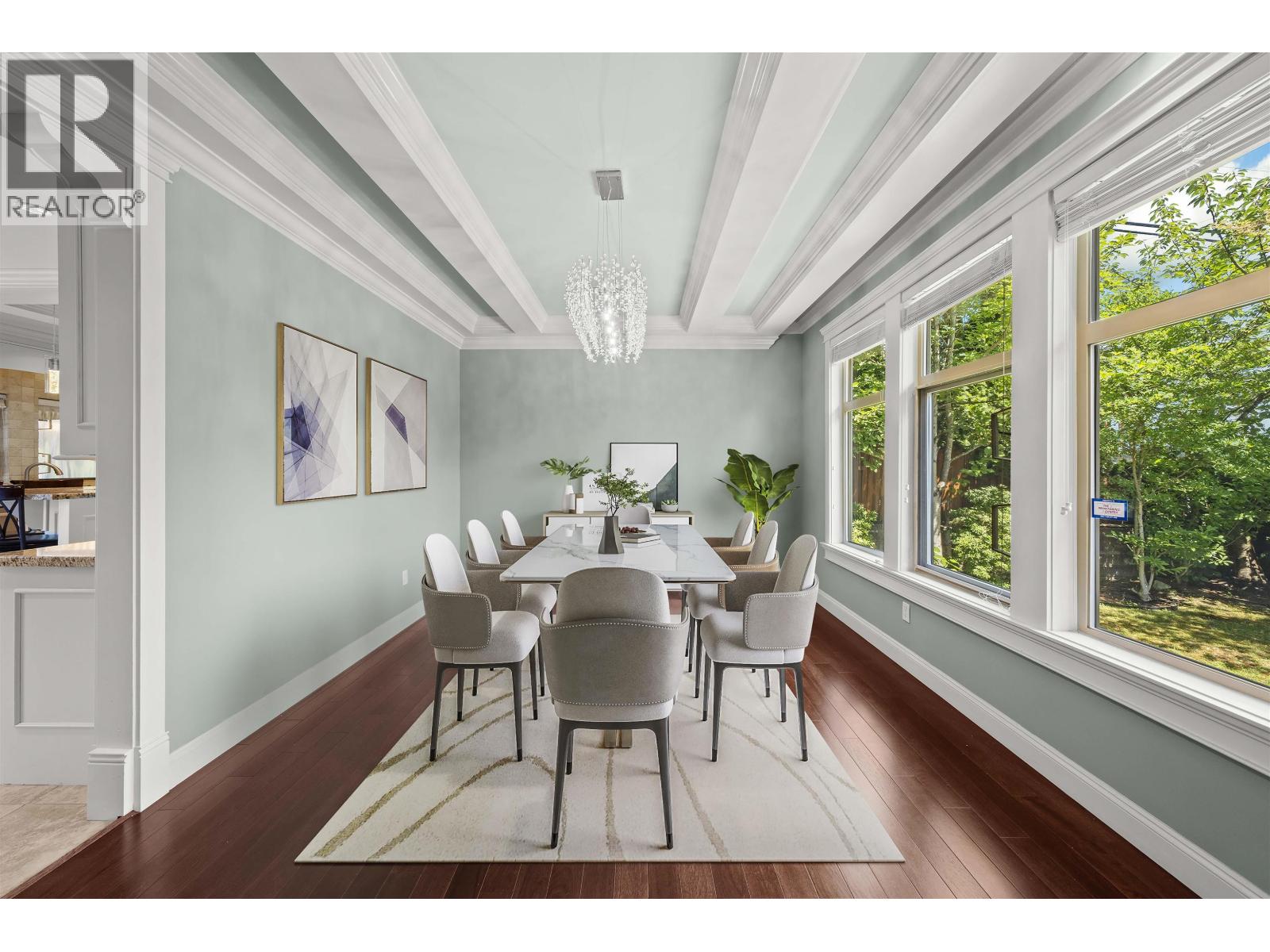 481 Holdom Avenue, Burnaby, British Columbia V5B 3V3 - Photo 5 - R3038522