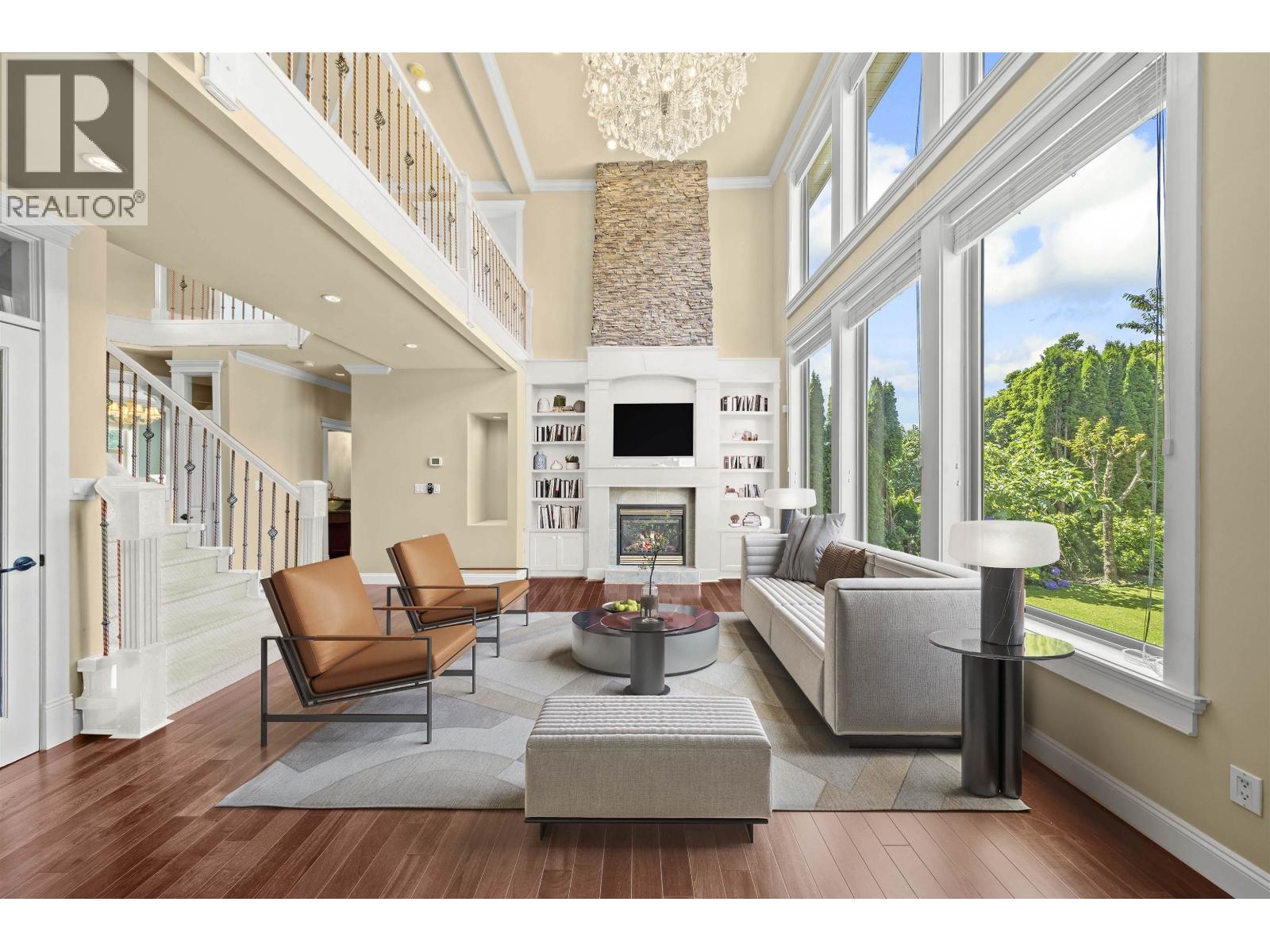 481 Holdom Avenue, Burnaby, British Columbia V5B 3V3 - Photo 6 - R3038522