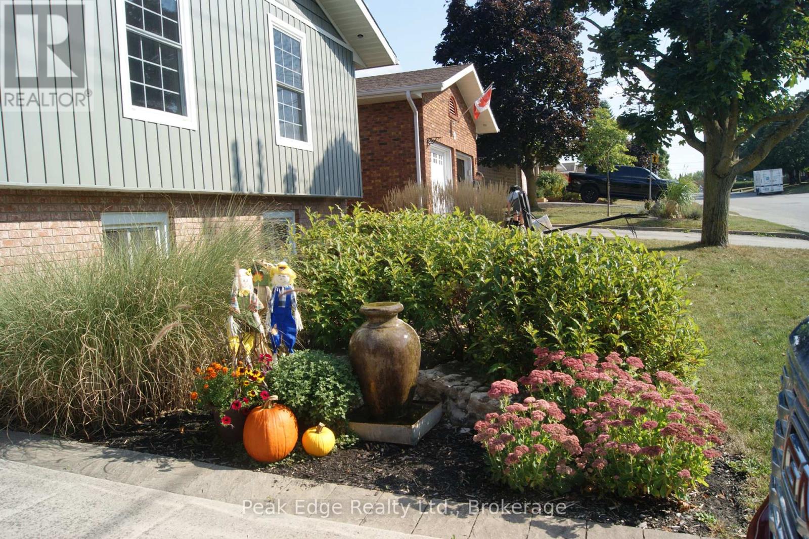 671 21st A Avenue, Hanover, Ontario  N4N 3M2 - Photo 2 - X12353764