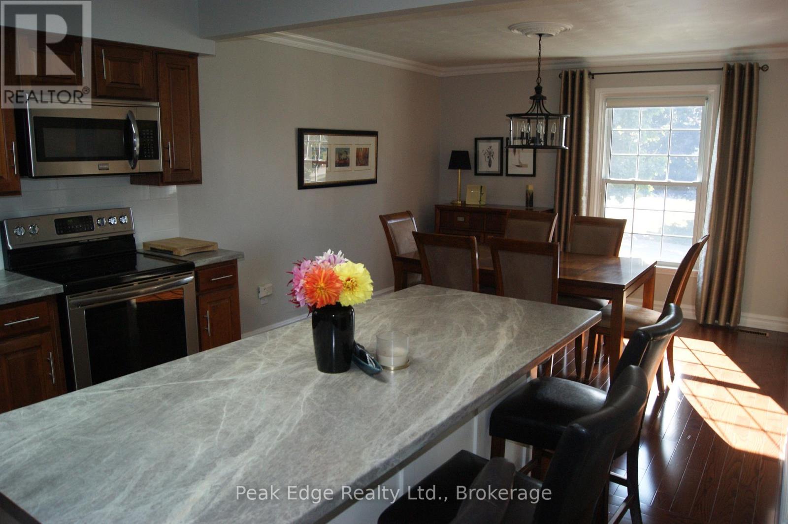 671 21st A Avenue, Hanover, Ontario  N4N 3M2 - Photo 21 - X12353764