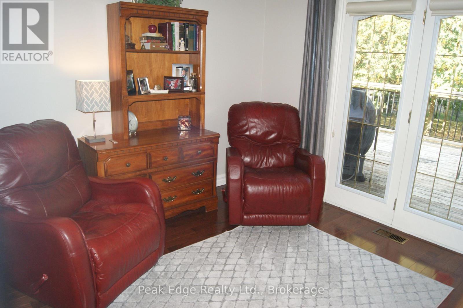 671 21st A Avenue, Hanover, Ontario  N4N 3M2 - Photo 29 - X12353764