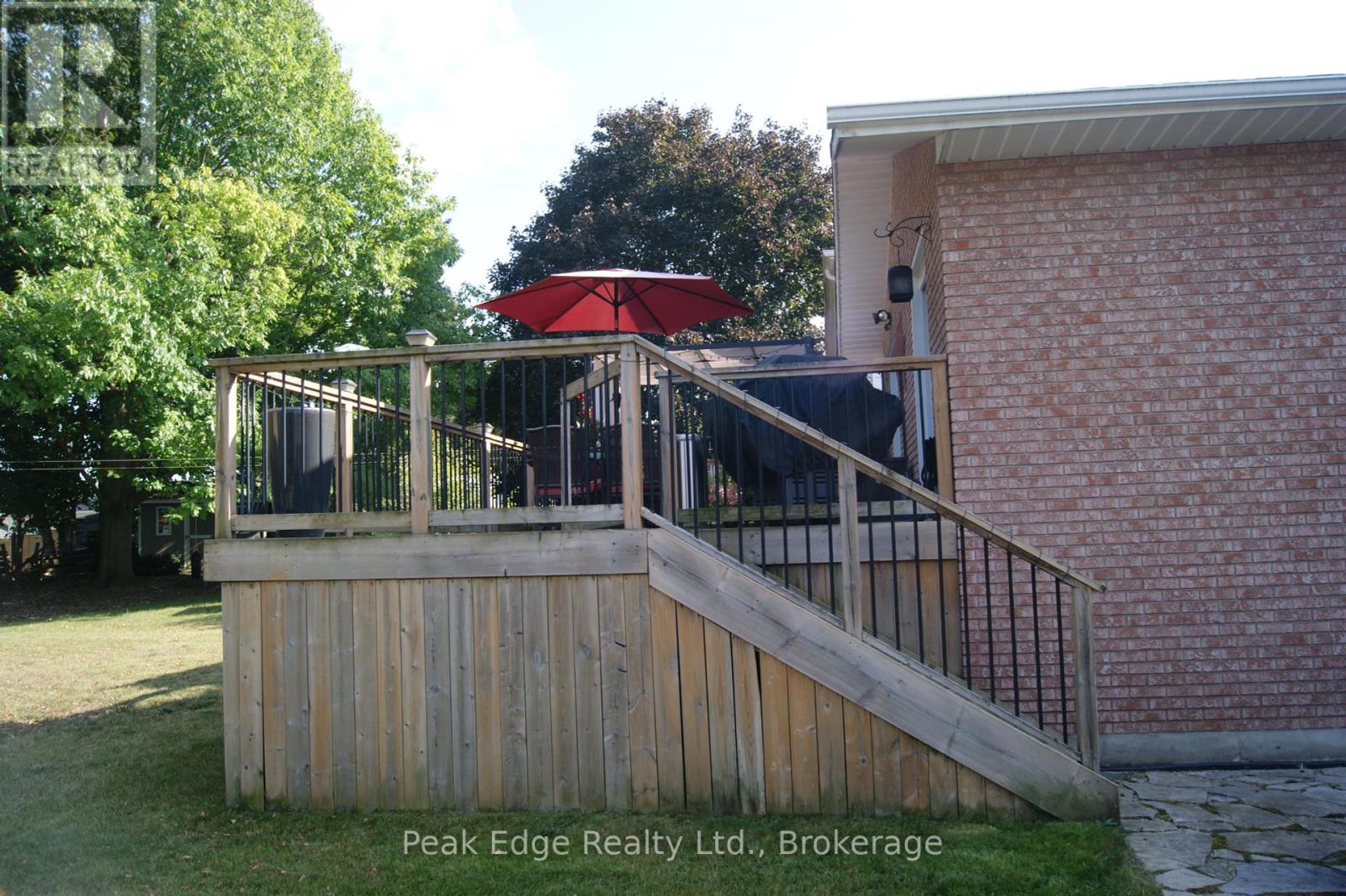 671 21st A Avenue, Hanover, Ontario  N4N 3M2 - Photo 5 - X12353764