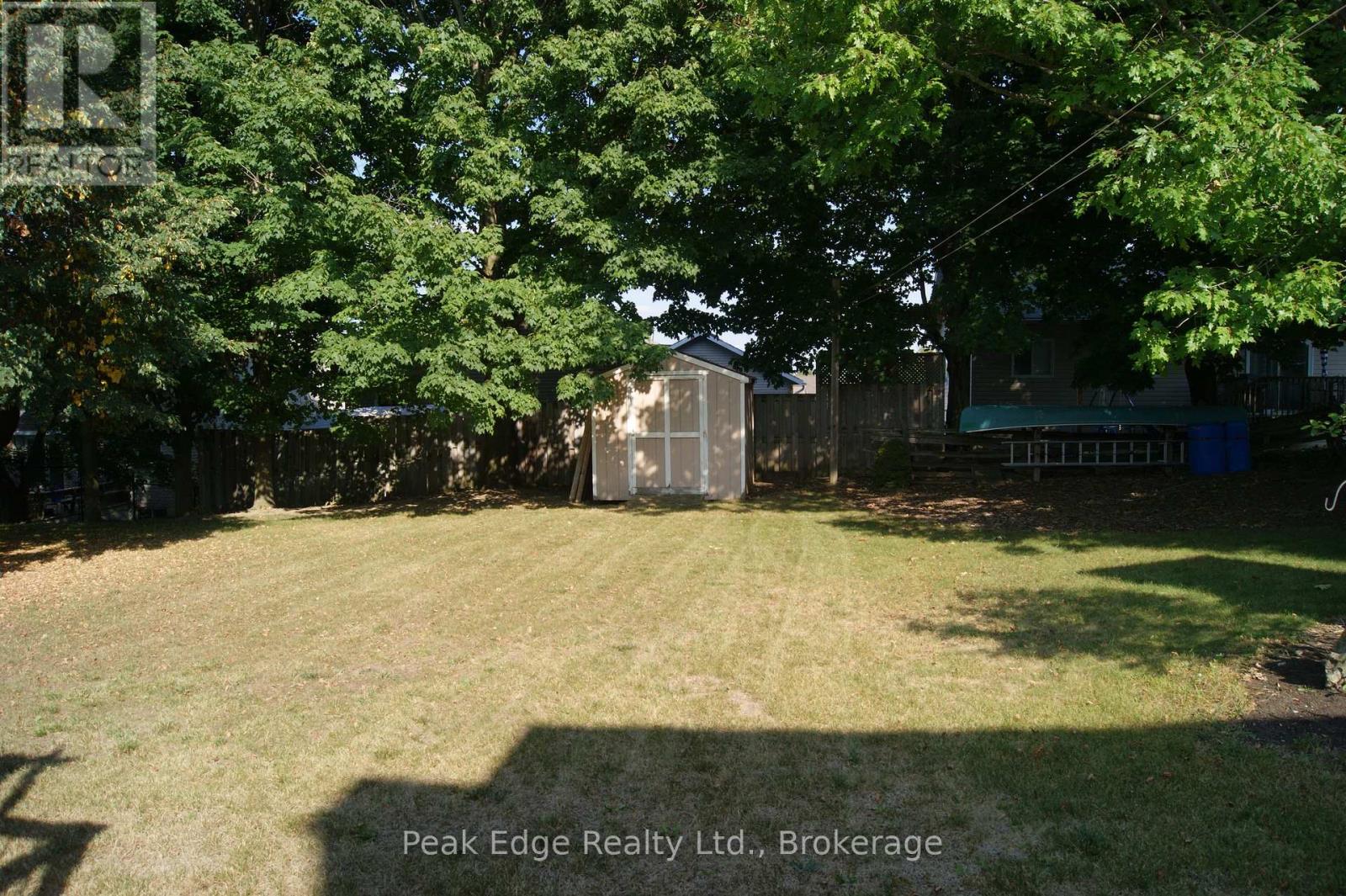 671 21st A Avenue, Hanover, Ontario  N4N 3M2 - Photo 7 - X12353764