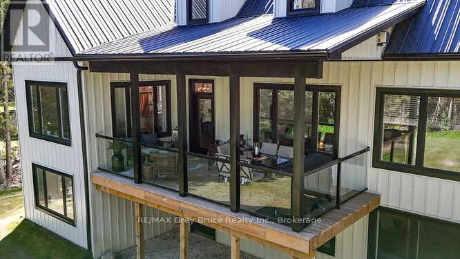 24 Phillips Place, South Bruce Peninsula, Ontario  N0H 2T0 - Photo 10 - X12353771