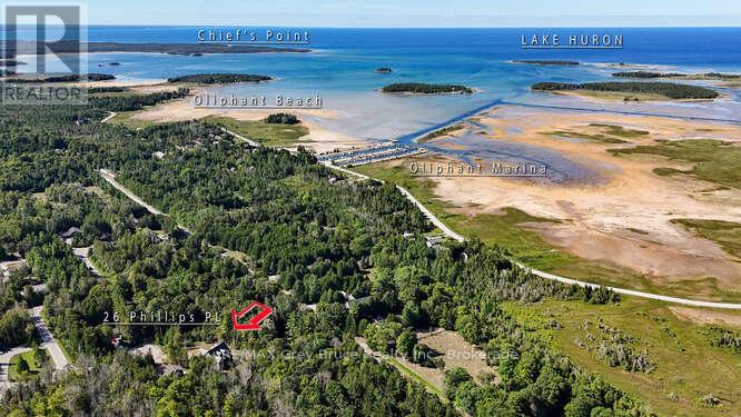 24 Phillips Place, South Bruce Peninsula, Ontario  N0H 2T0 - Photo 4 - X12353771