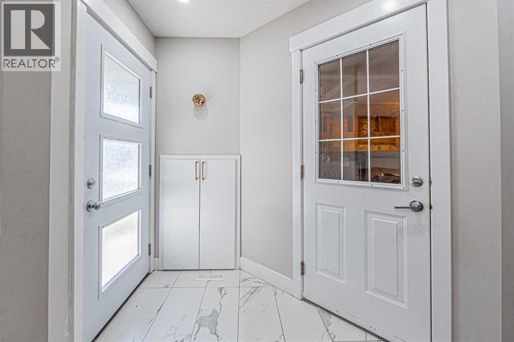 53 Saddlehorn Close Ne, Calgary, Alberta  T3J 5C5 - Photo 3 - A2247141