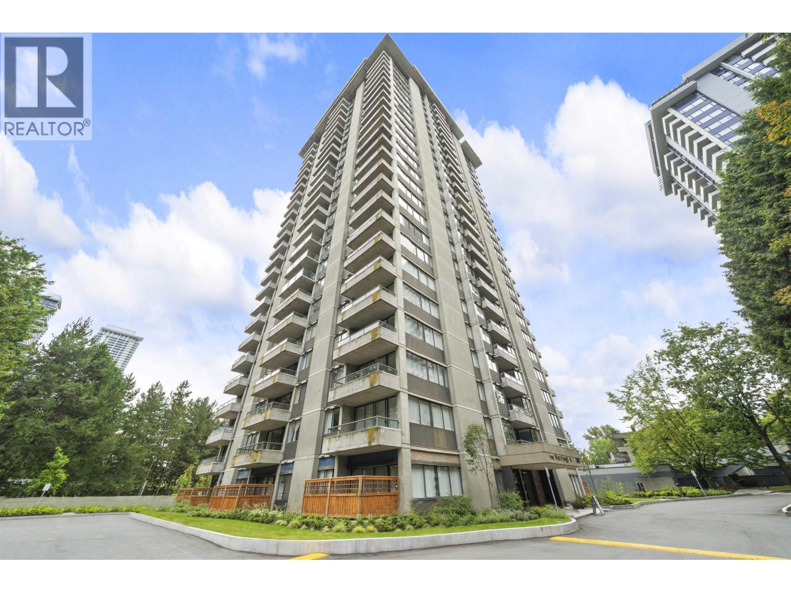 1807 3970 Carrigan Court, Burnaby, British Columbia V3N 4S5 - Photo 1 - R3038725