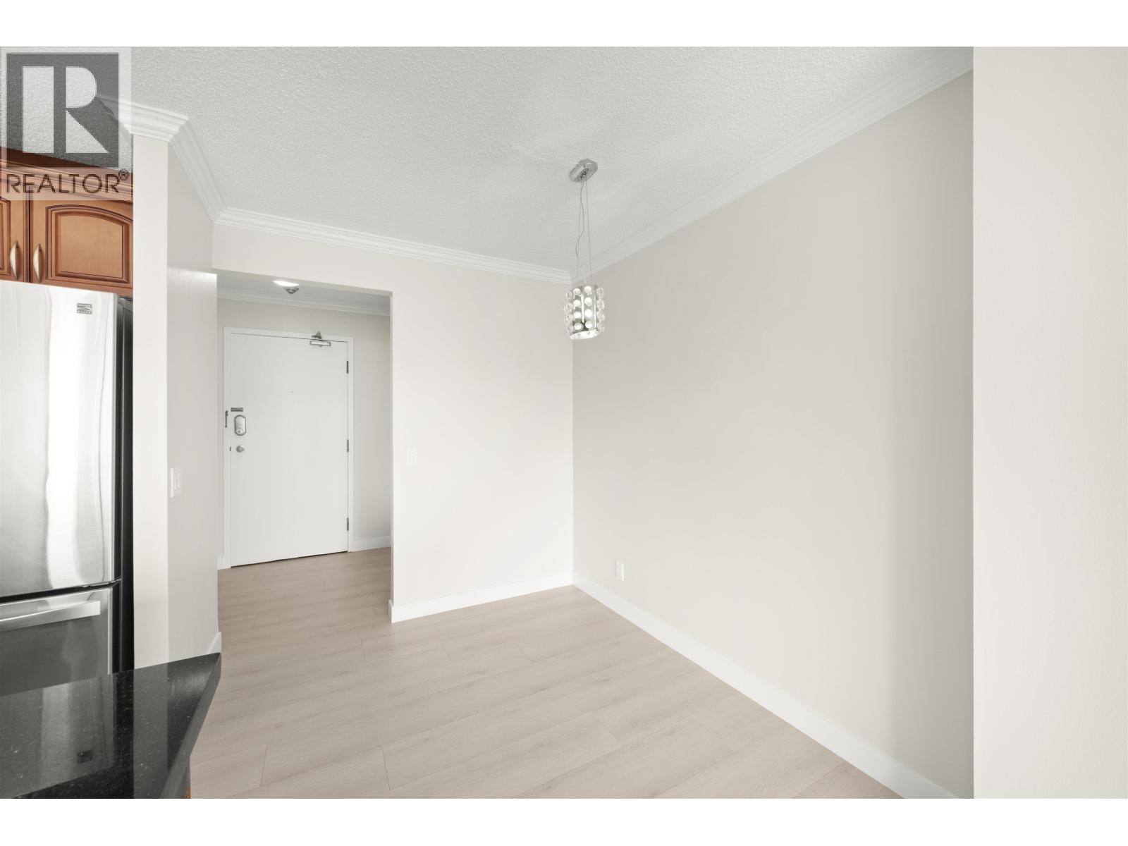 1807 3970 Carrigan Court, Burnaby, British Columbia V3N 4S5 - Photo 5 - R3038725