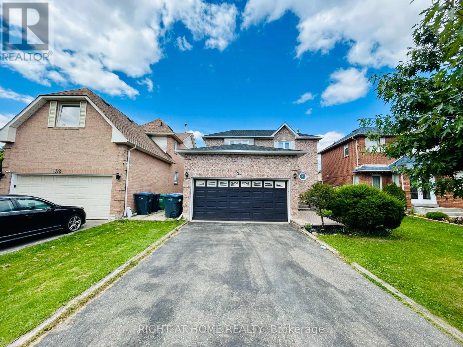 34 DRINKWATER ROAD N, Brampton, Ontario