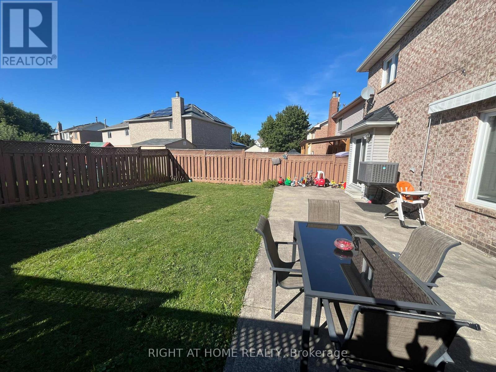 34 Drinkwater Road N, Brampton (Fletcher's West), Ontario  L6Y 4T5 - Photo 12 - W12353776
