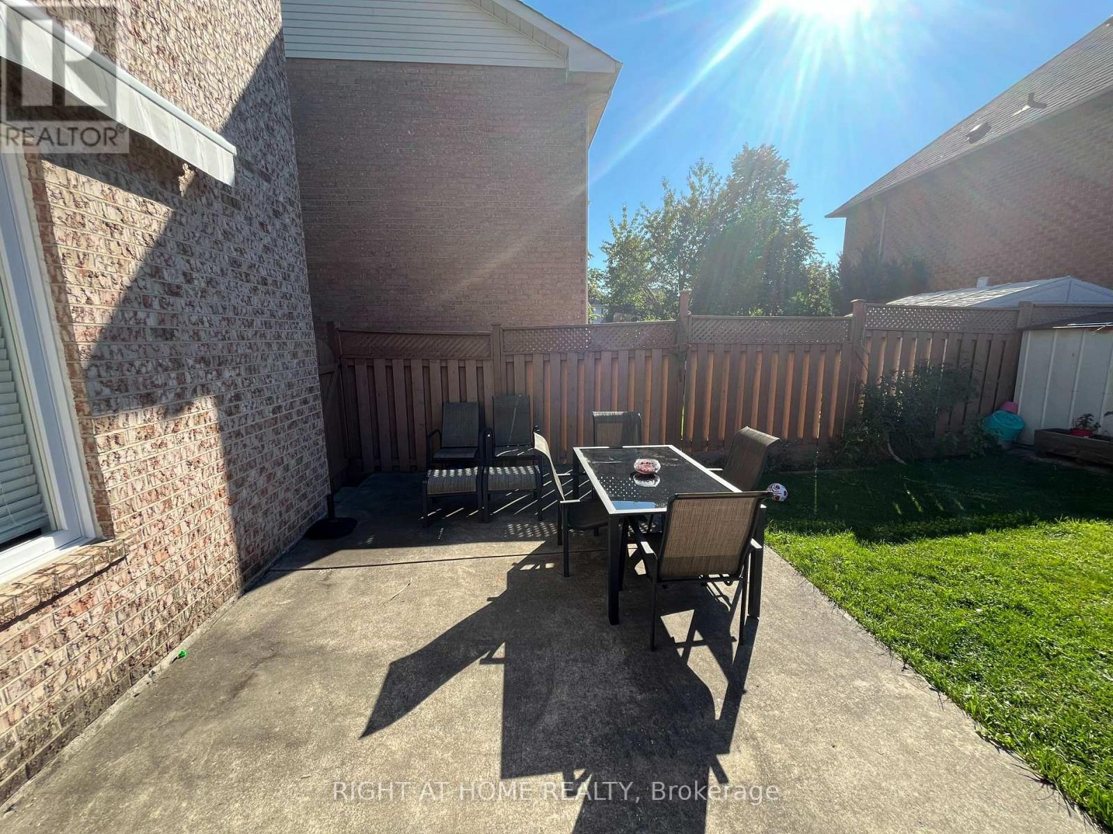 34 Drinkwater Road N, Brampton (Fletcher's West), Ontario  L6Y 4T5 - Photo 13 - W12353776