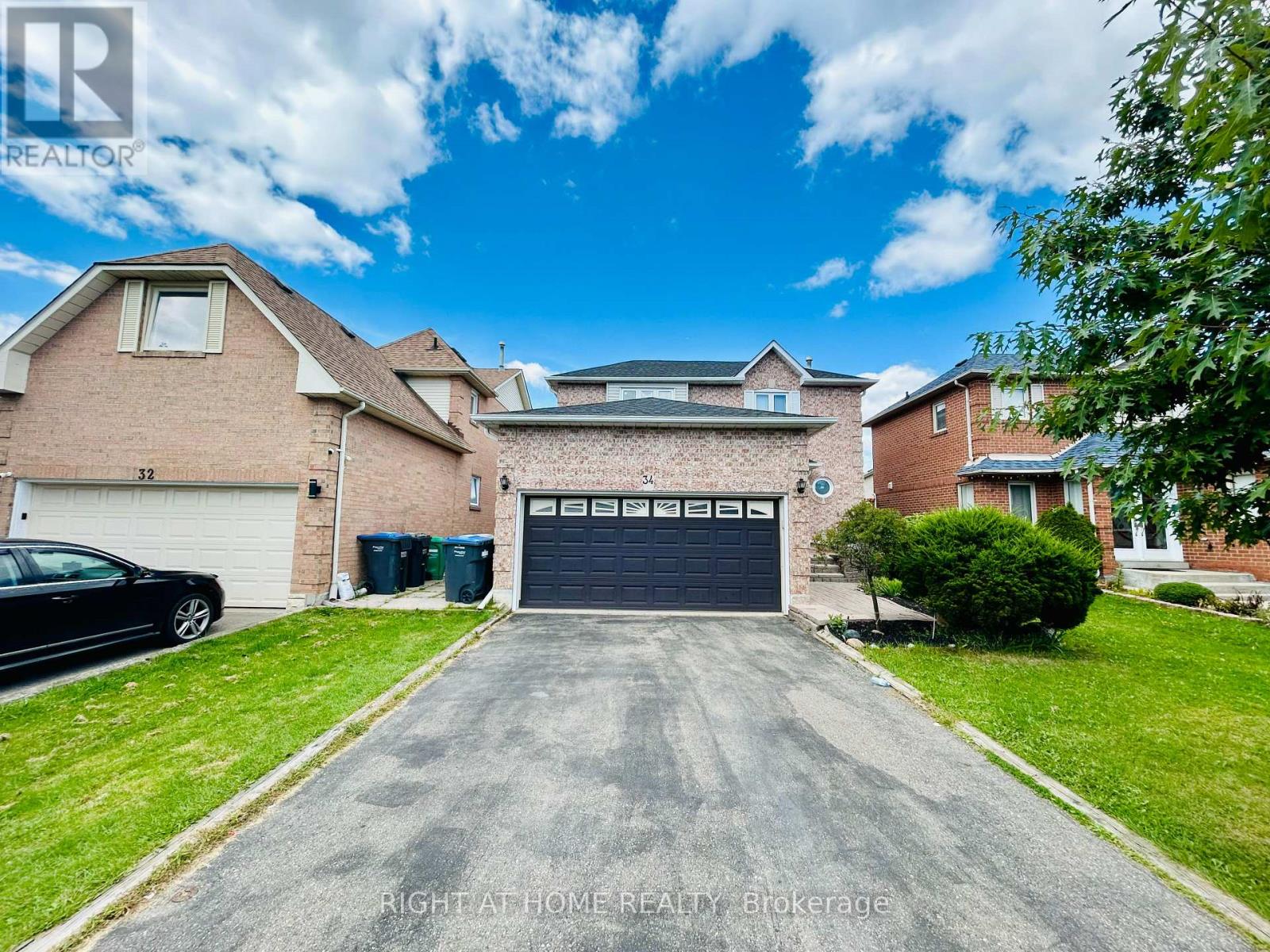34 Drinkwater Road N, Brampton (Fletcher's West), Ontario  L6Y 4T5 - Photo 16 - W12353776
