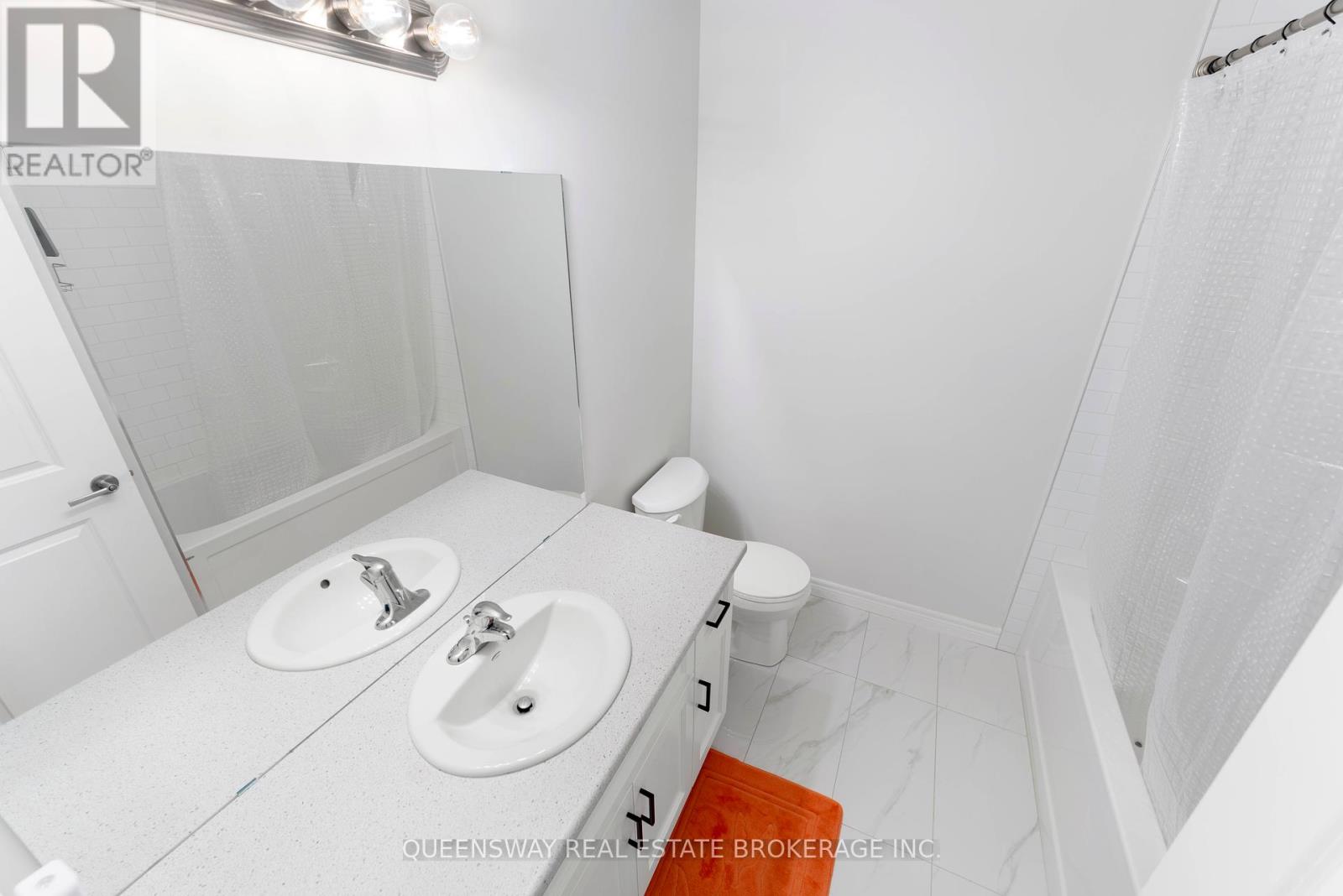 21 Zoe Lane, Hamilton, Ontario  L0R 1C0 - Photo 22 - X12353777