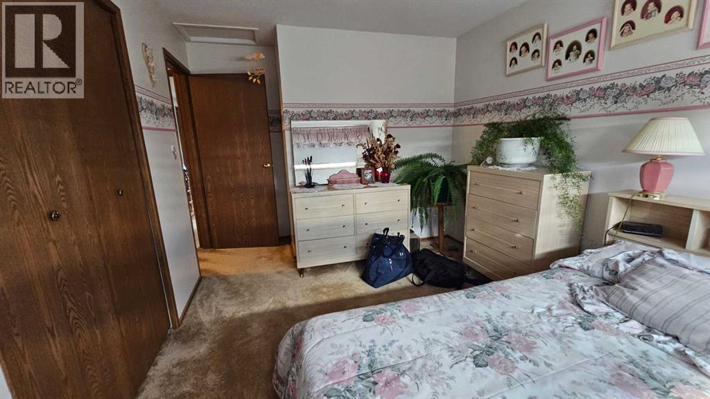 200 Loyalist Avenue, Veteran, Alberta  T0C 2S0 - Photo 28 - A2249394