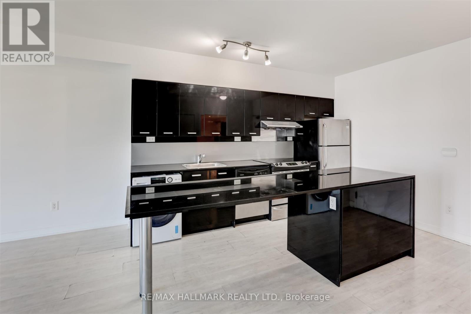 Ph16 - 19 Singer Court, Toronto, Ontario  M2K 0B2 - Photo 6 - C12353817