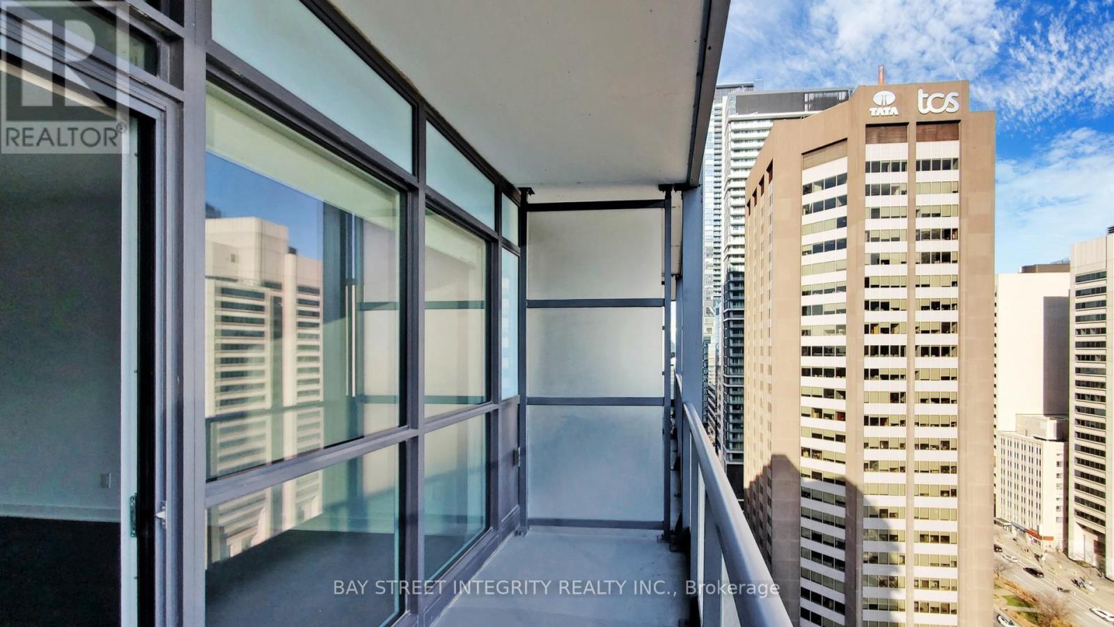 2107 - 210 Simcoe Street, Toronto, Ontario  M5T 1T4 - Photo 23 - C12353819
