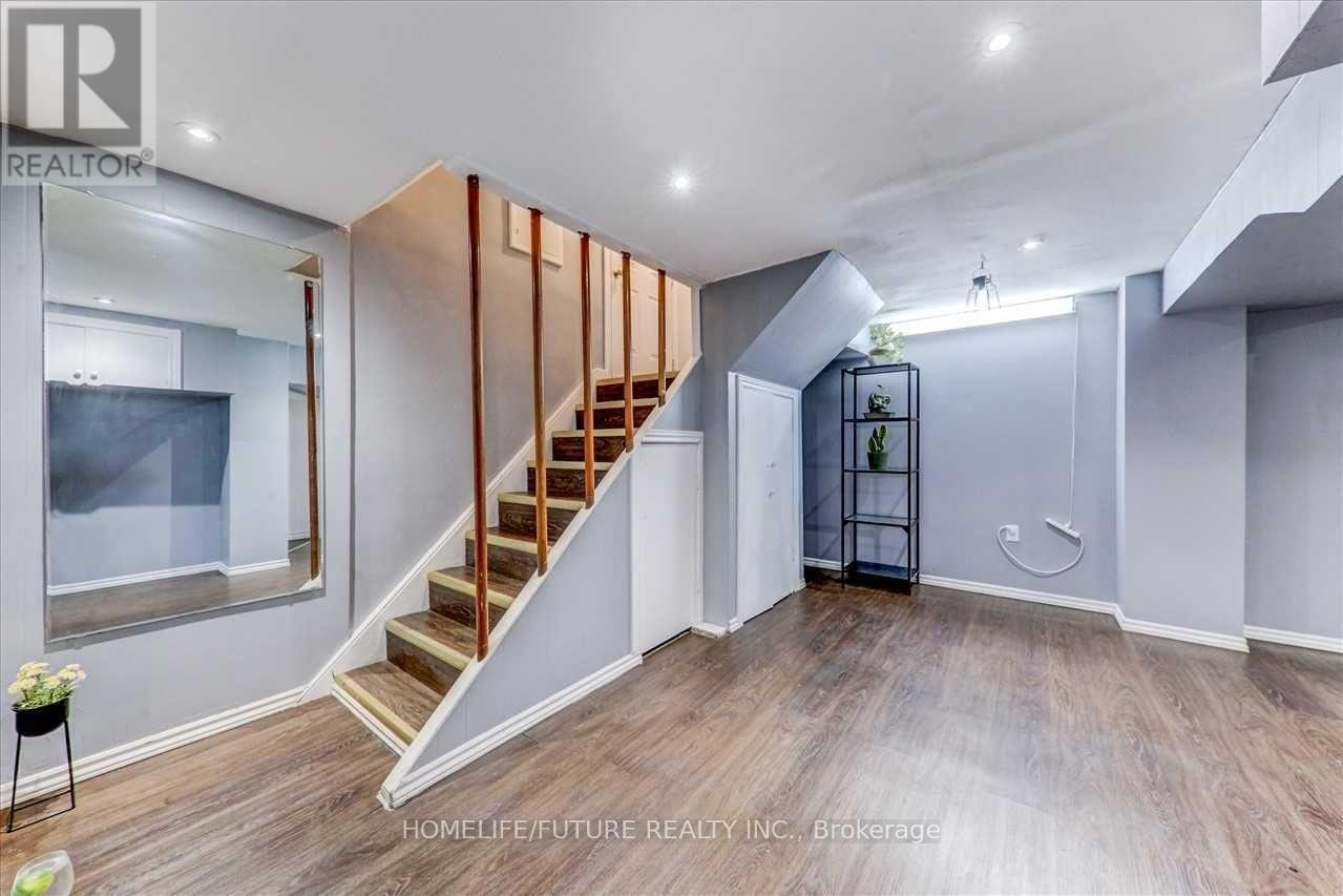 65 Blakemanor Boulevard, Toronto, Ontario  M1J 2W6 - Photo 3 - E12353818