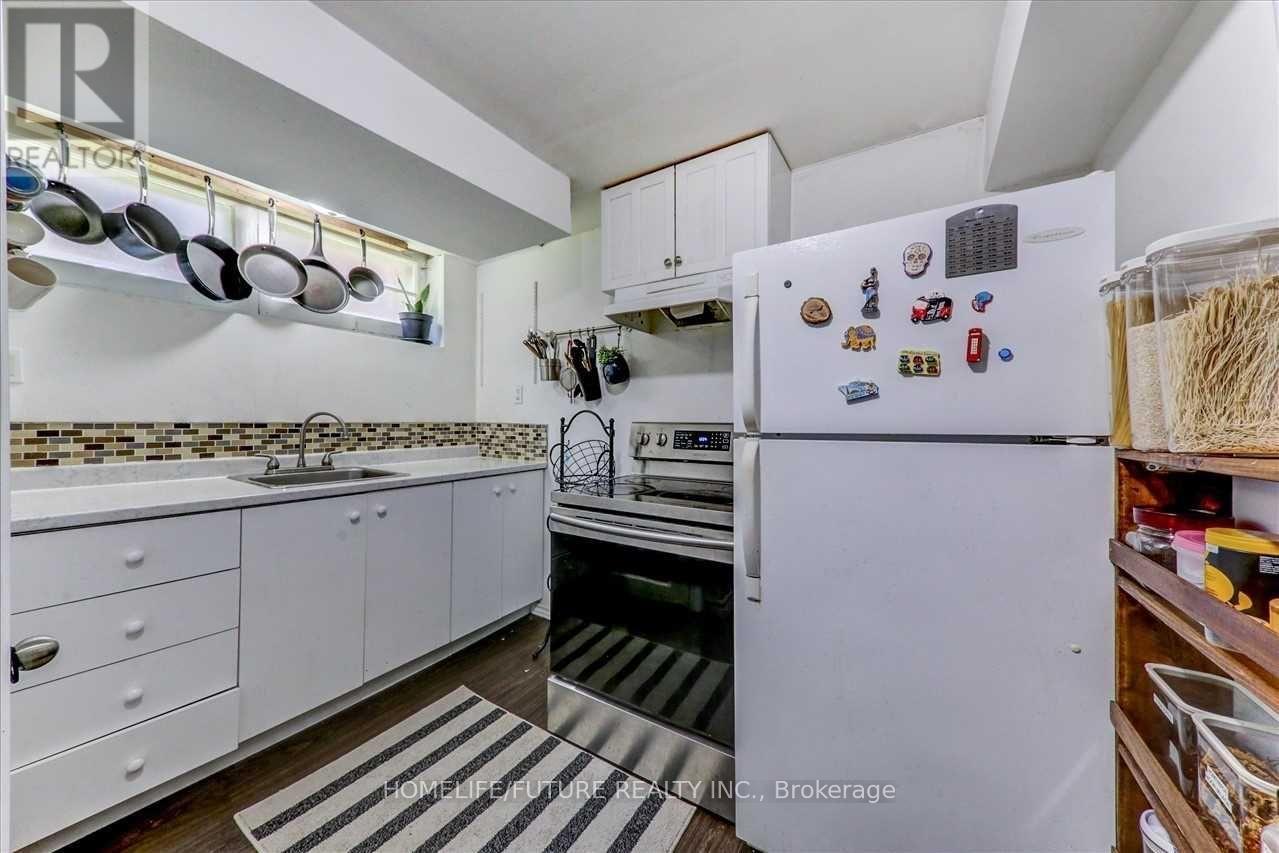 65 Blakemanor Boulevard, Toronto, Ontario  M1J 2W6 - Photo 6 - E12353818