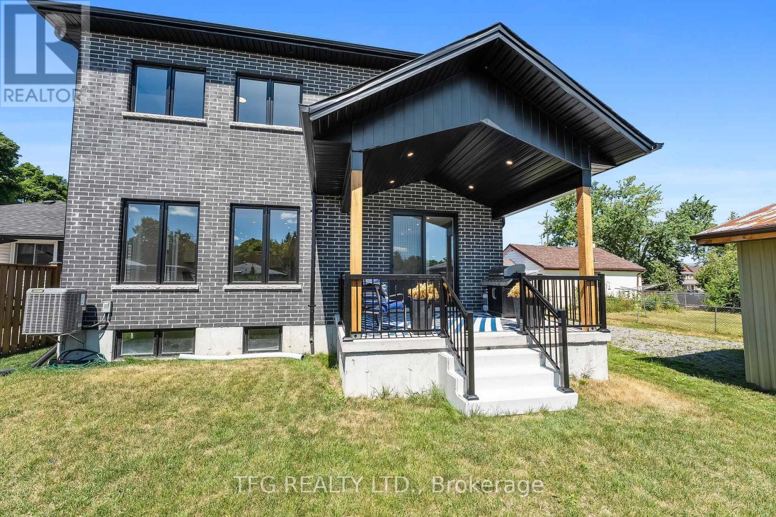 678 Otonabee Drive, Peterborough South, Ontario  K9J 7P9 - Photo 44 - X12350230