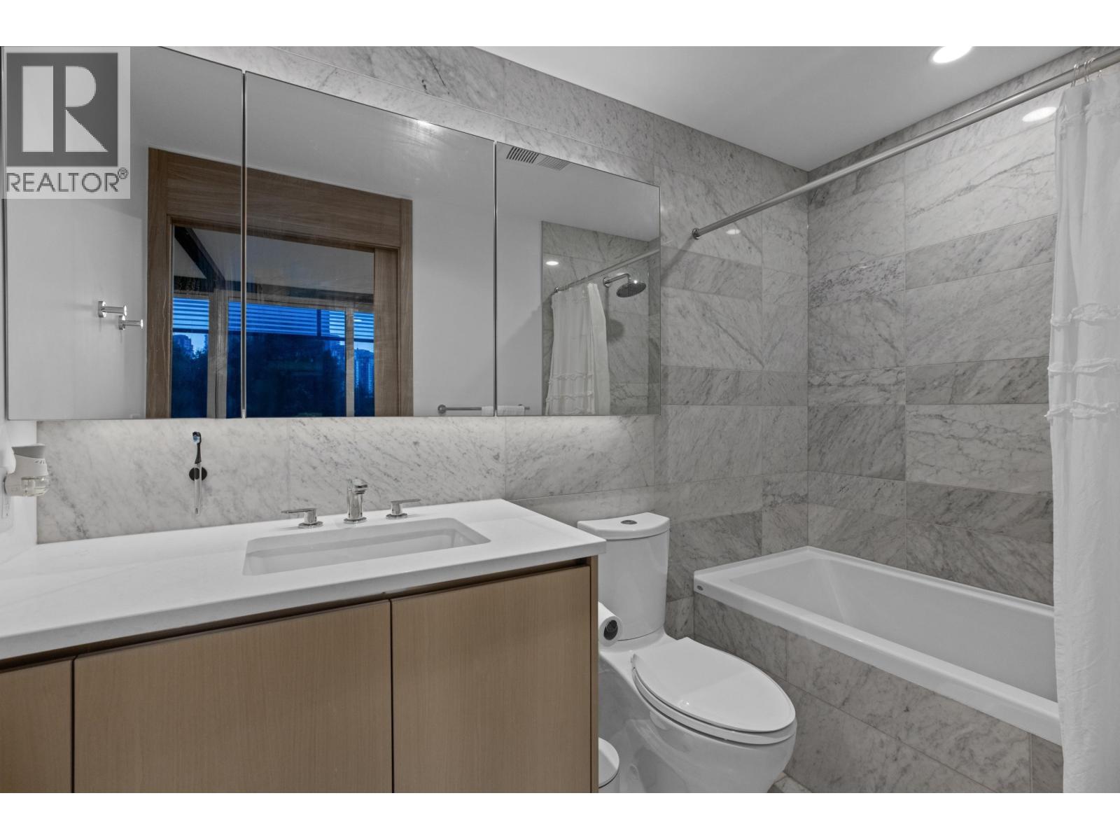203 89 Nelson Street, Vancouver, British Columbia  V6Z 0E7 - Photo 5 - R3037502