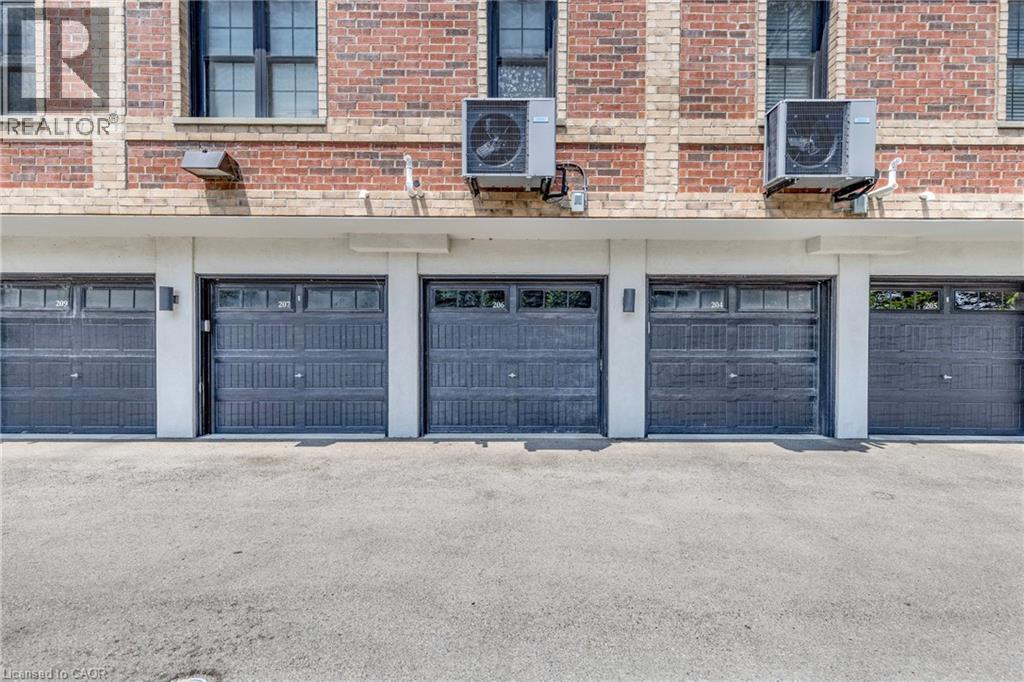 Property at 760 LAKESHORE Road E Unit# 206 image 3