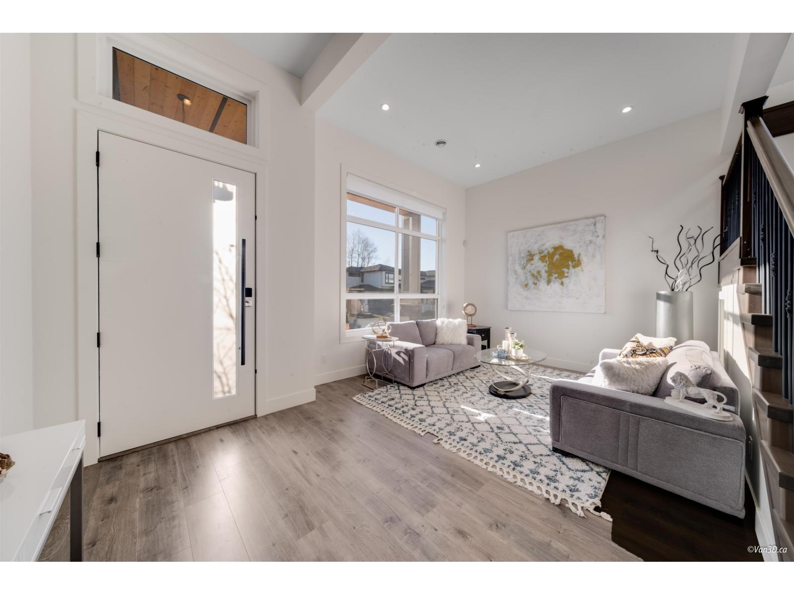 Property at 16657 18A AVENUE image 3