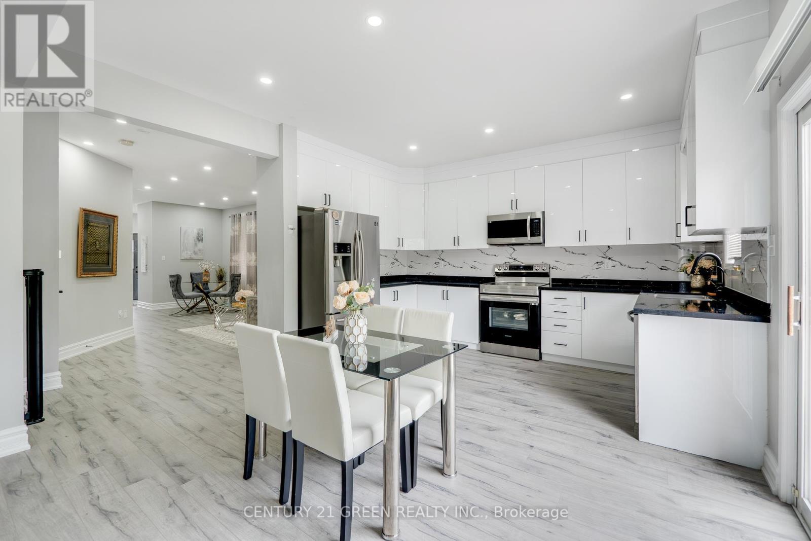 3873 Brinwood Gate, Mississauga (Churchill Meadows), Ontario  L5M 7H3 - Photo 14 - W12353656