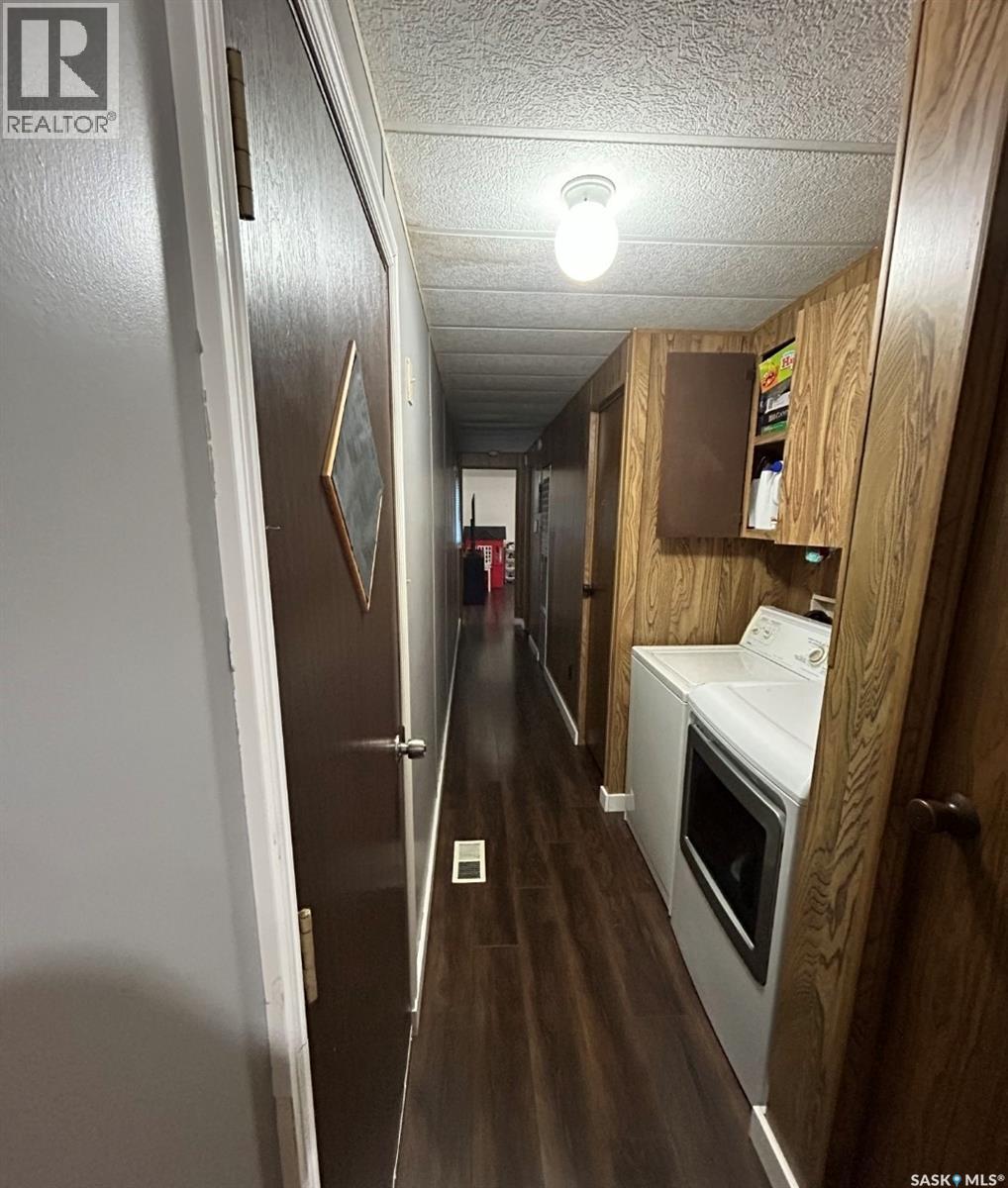 68 106 1st Avenue Sw, Weyburn, Saskatchewan  S4H 2J1 - Photo 12 - SK016000