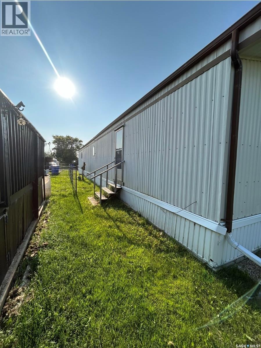 68 106 1st Avenue Sw, Weyburn, Saskatchewan  S4H 2J1 - Photo 17 - SK016000
