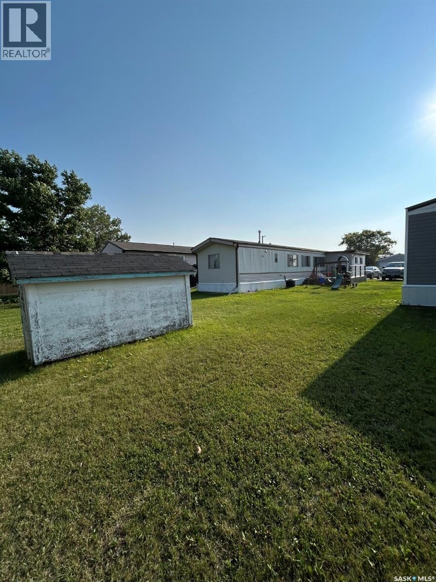68 106 1st Avenue Sw, Weyburn, Saskatchewan  S4H 2J1 - Photo 18 - SK016000