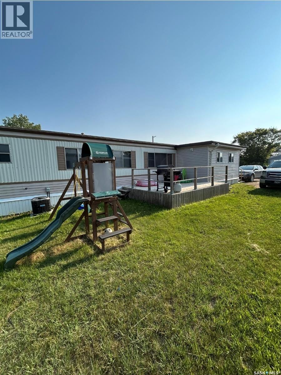 68 106 1st Avenue Sw, Weyburn, Saskatchewan  S4H 2J1 - Photo 19 - SK016000