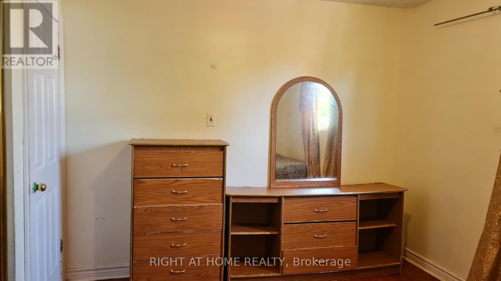 Rm C - 55 Littleleaf Drive, Toronto, Ontario  M1B 1Y7 - Photo 5 - E12353830