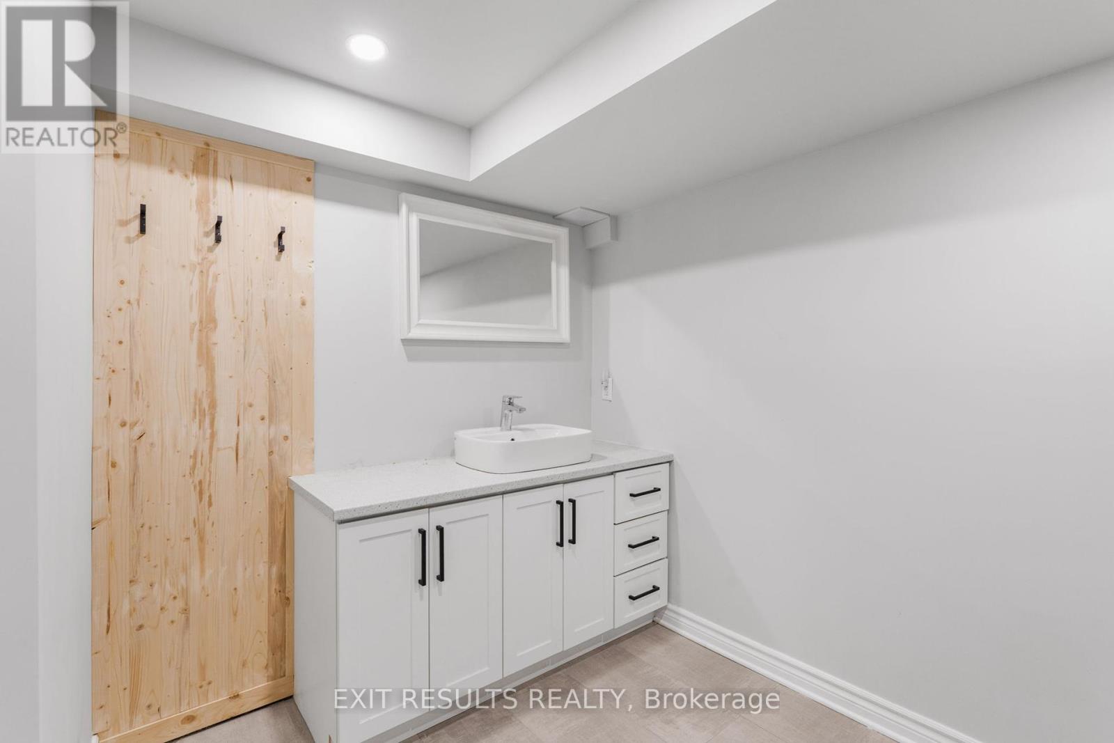 2250 Lapointe Street, Clarence-Rockland, Ontario  K0A 1E0 - Photo 24 - X12353872