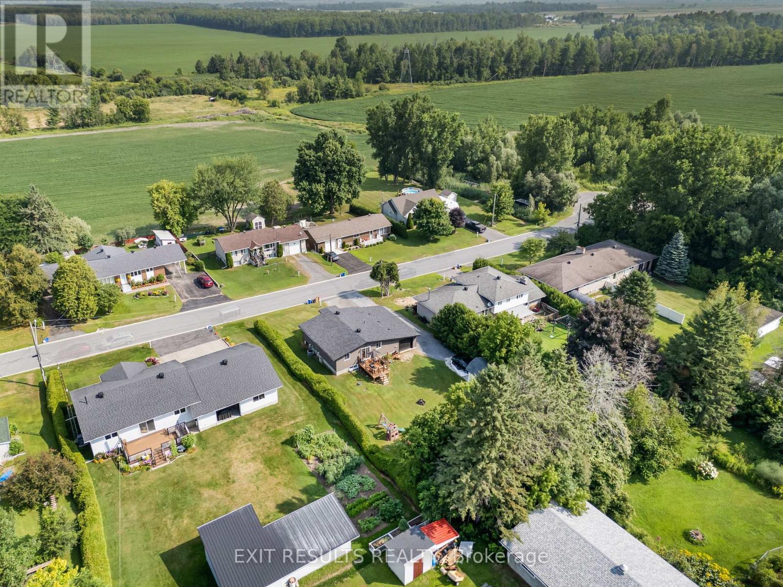 2250 Lapointe Street, Clarence-Rockland, Ontario  K0A 1E0 - Photo 34 - X12353872