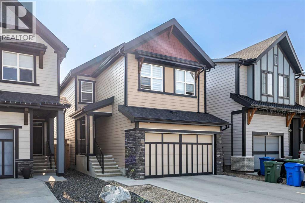 Property at 65 Masters Row SE image 1
