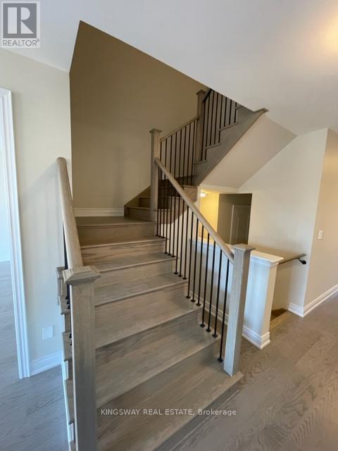 76 Bearberry Road, Springwater, Ontario  L0L 1Y3 - Photo 12 - S12353644