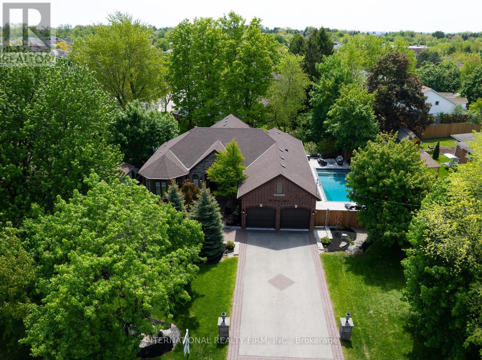 Property at 38 BRIAN BOULEVARD image 1