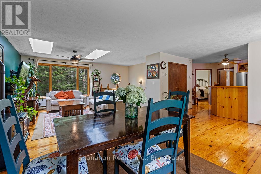 175 Warner Bay Road, Northern Bruce Peninsula, Ontario  N0H 2R0 - Photo 21 - X12353845