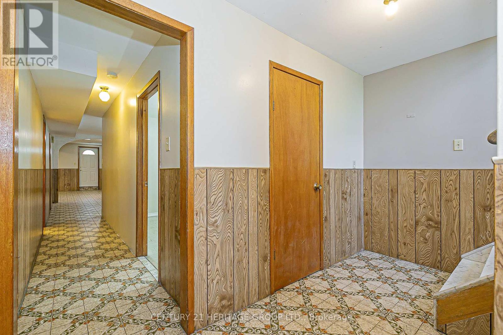 107 Hazelnut Crescent, Toronto, Ontario  M2J 4W4 - Photo 13 - C12353862