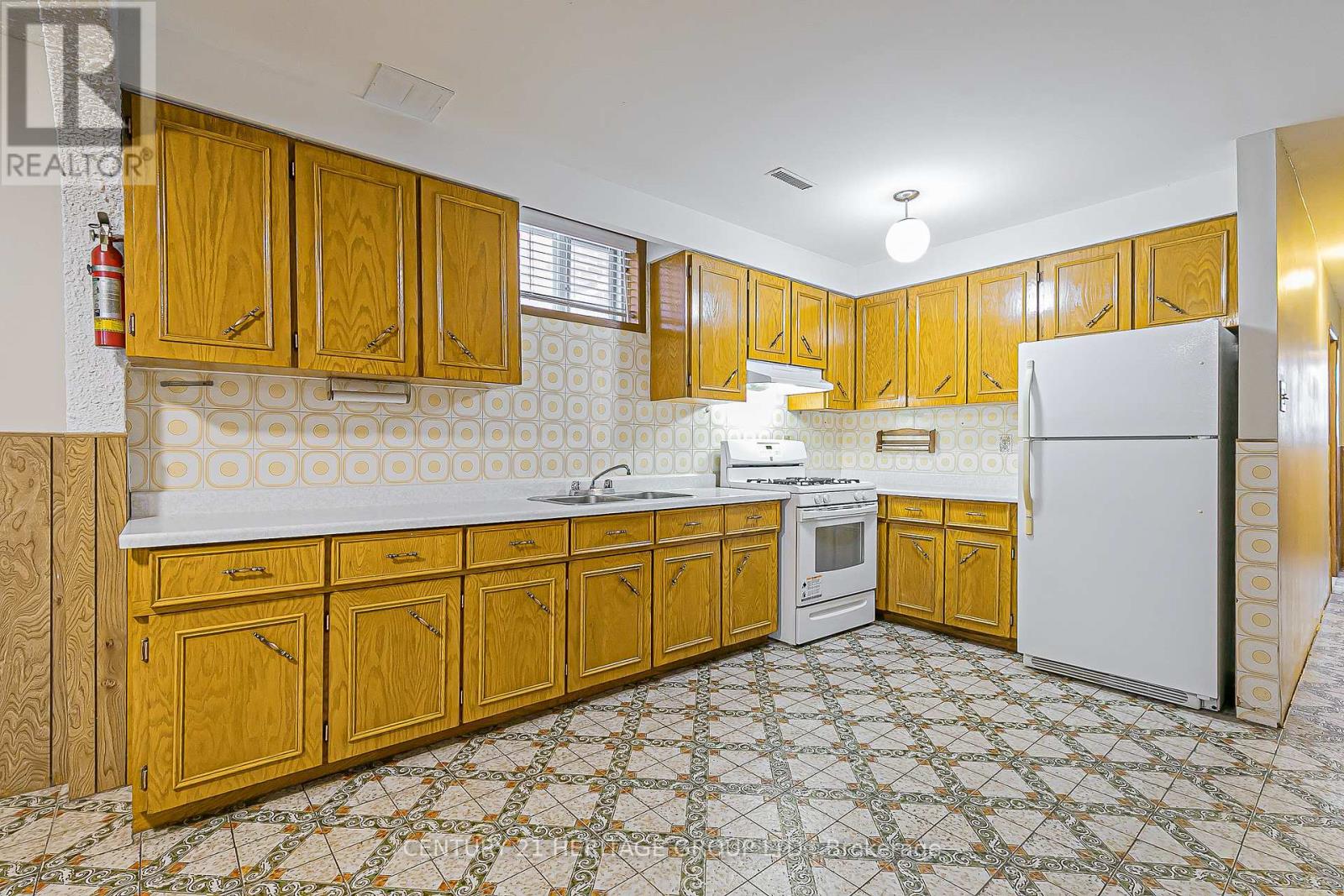 107 Hazelnut Crescent, Toronto, Ontario  M2J 4W4 - Photo 15 - C12353862