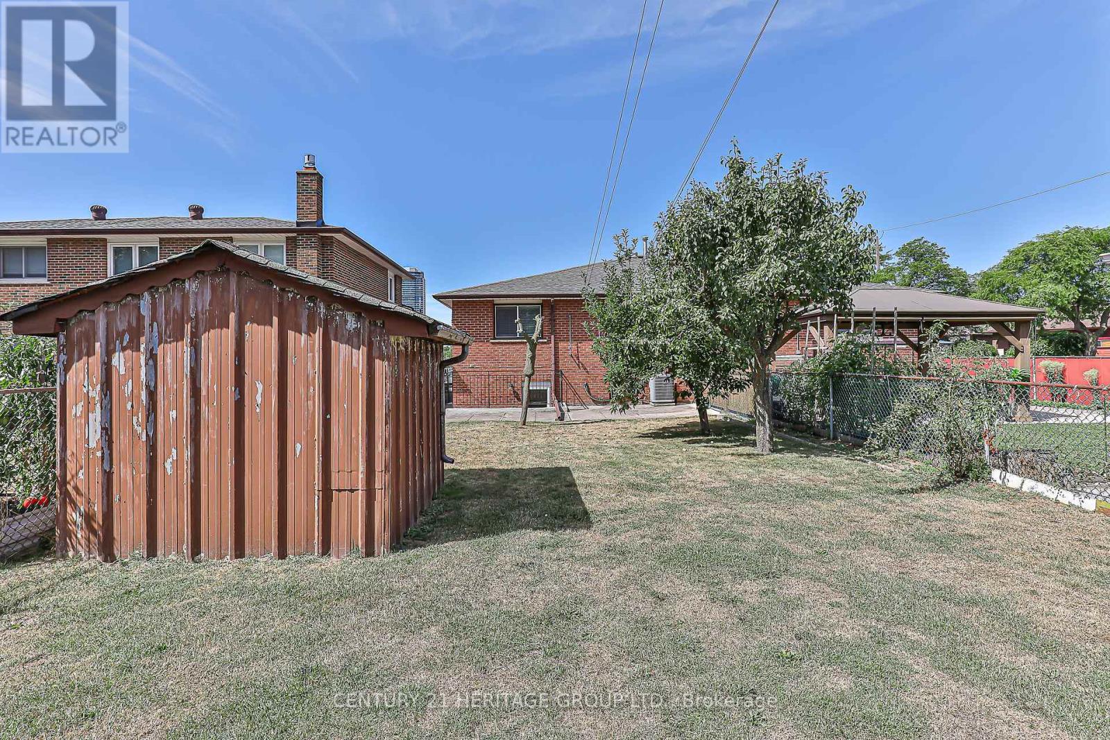 107 Hazelnut Crescent, Toronto, Ontario  M2J 4W4 - Photo 21 - C12353862
