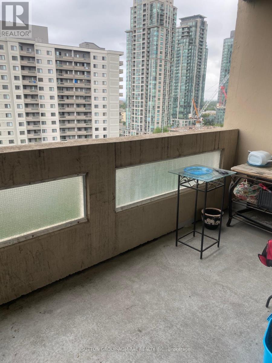1513 - 3590 Kaneff Crescent, Mississauga, Ontario  L5A 3Y5 - Photo 13 - W12351497